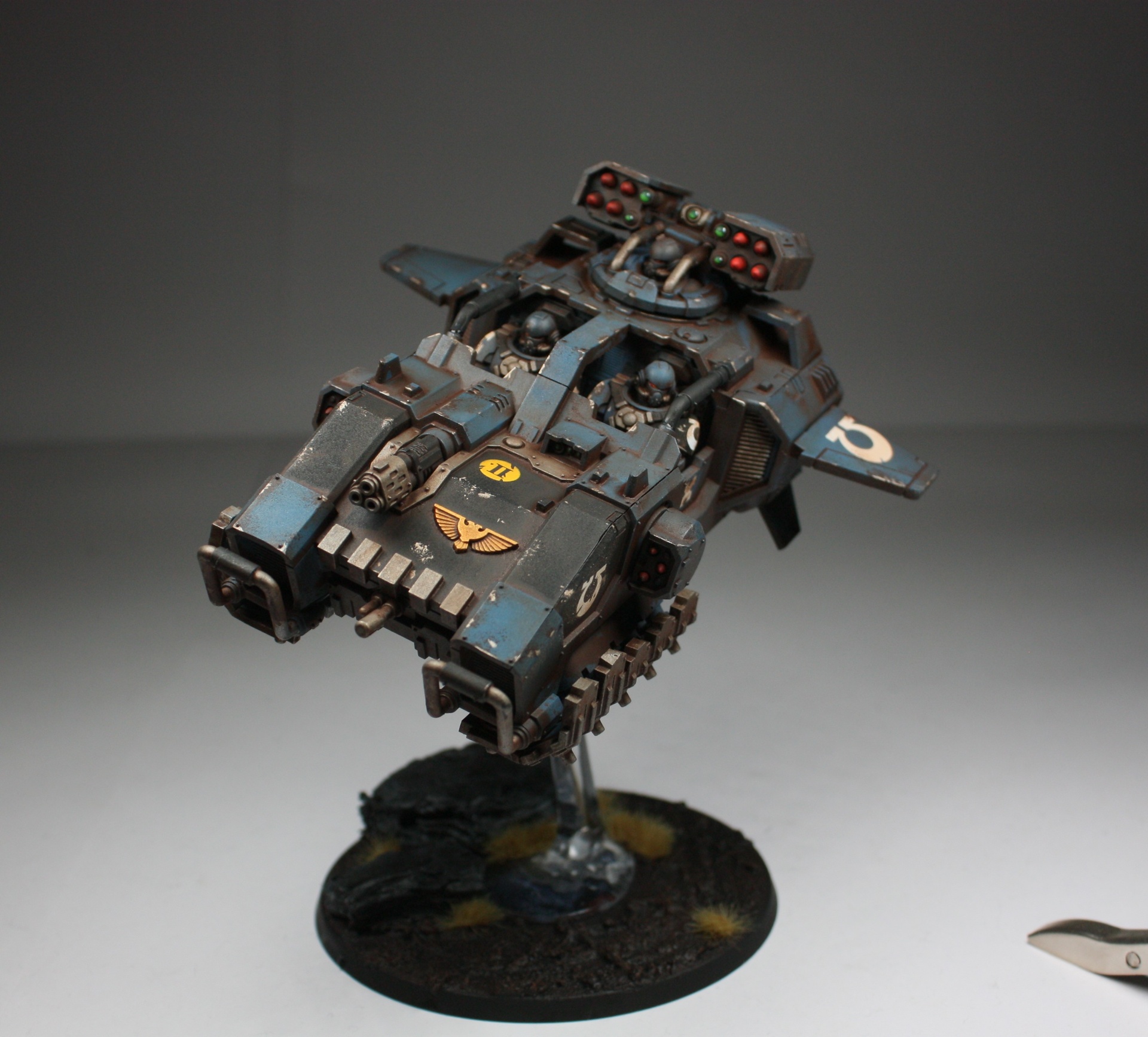 Ultramarines Storm Speeder weathered grav-flyer with missile pods on flying base