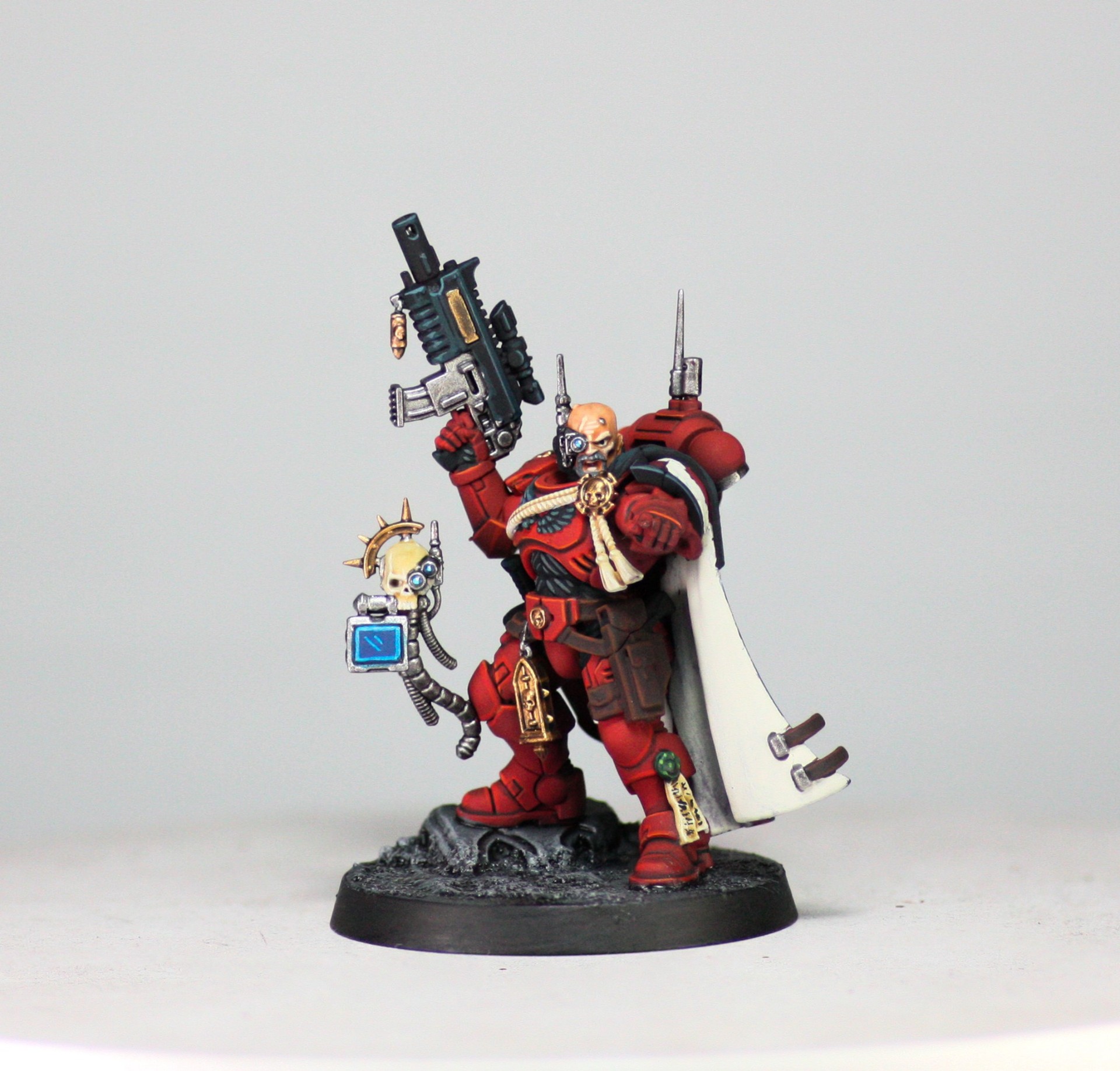 Blood Angels Captain with bolt rifle, servo-skull and white cape